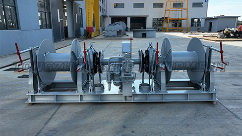 Hydrauliczna połączona windlass i cumownia